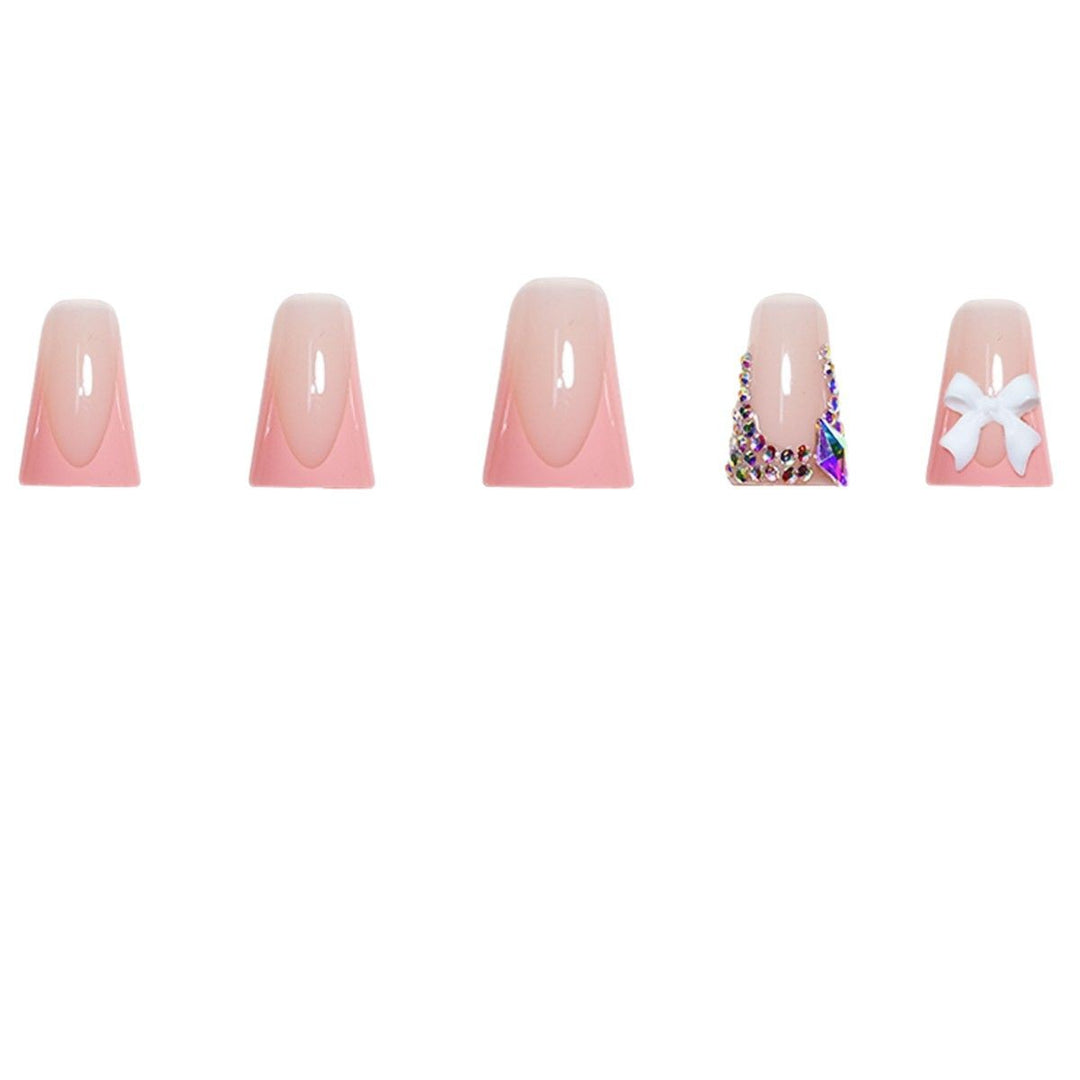 Elegant Designer Press-On Nail Set Bowlift