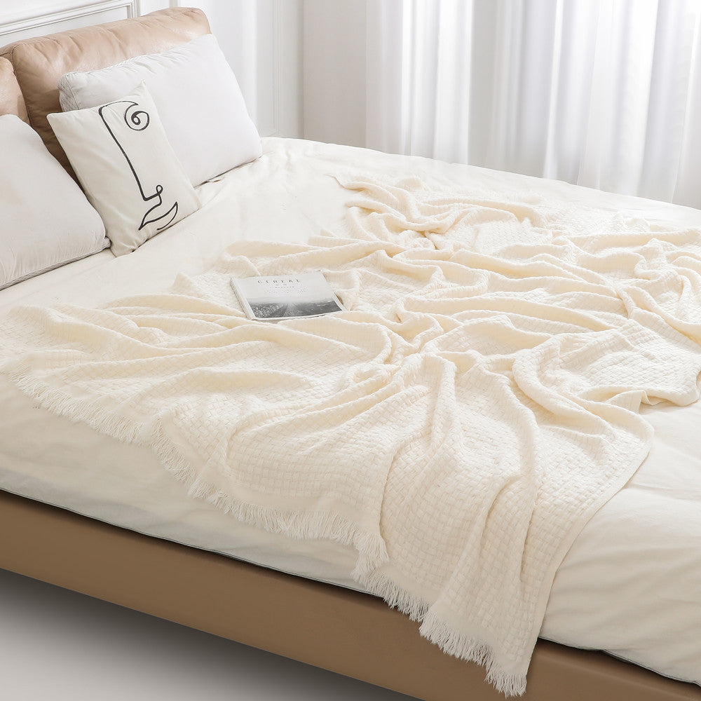 Women's soft and stylish fringed fleece blanket Bowlift