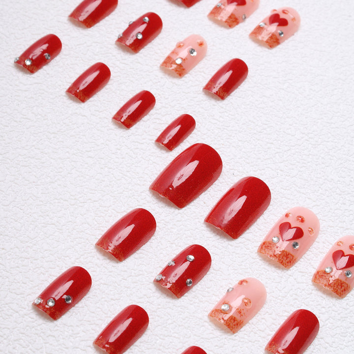 Glamorous Heart-Accent Press-On Nails Bowlift