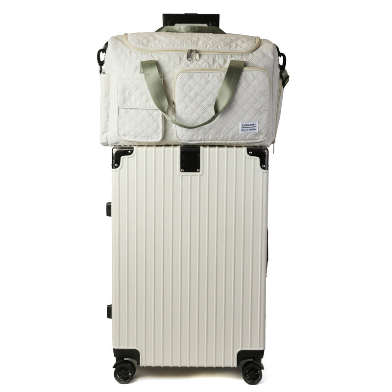 Spacious Sport Duffel Bag With Textured Surface Bowlift