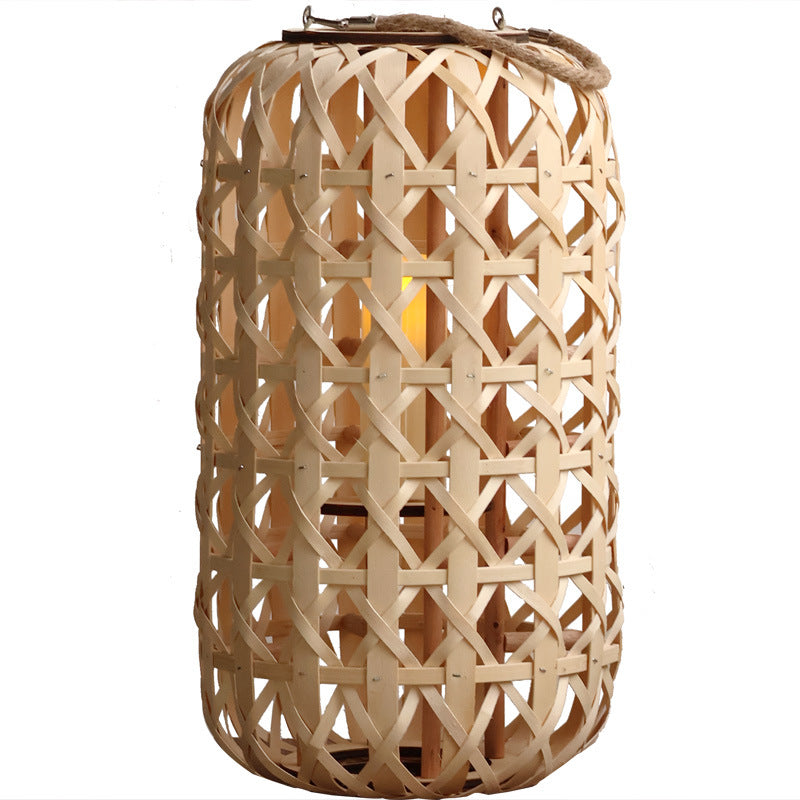 Handcrafted lantern in natural design Bowlift