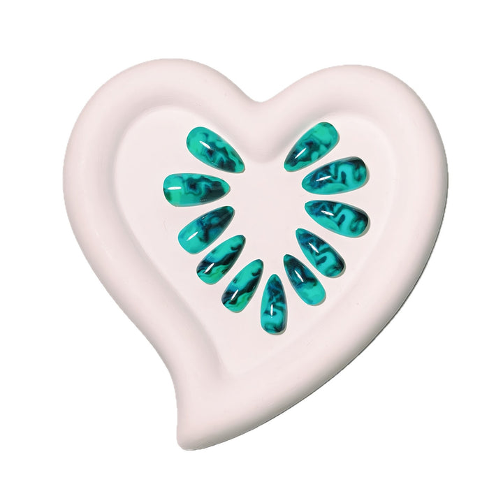 Elegant Swirl Pattern Nail Art Bowlift