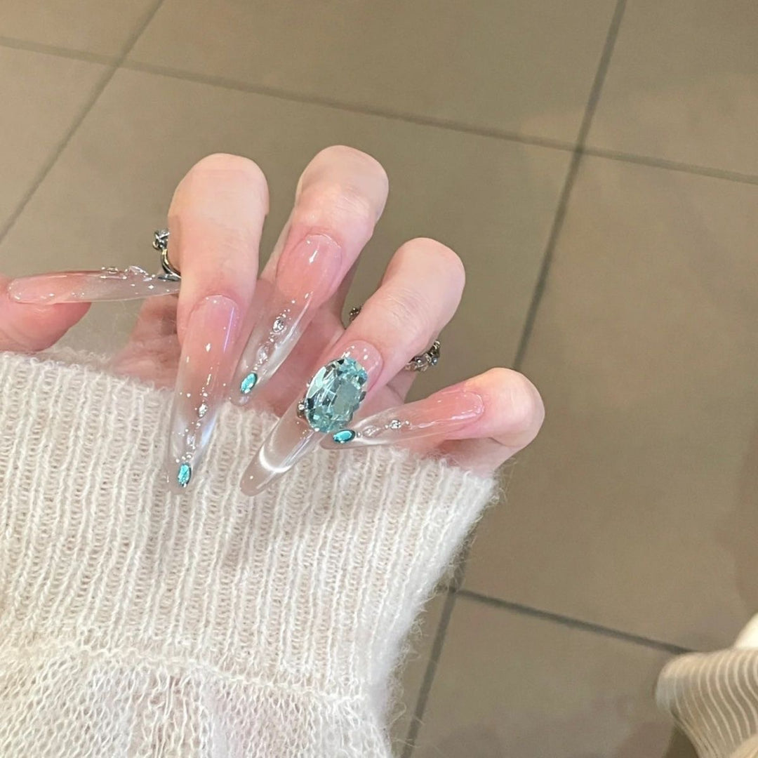 Artistic Press-On Nail Set Bowlift