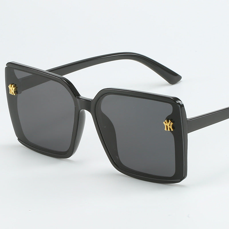 Women's Oversized Sunglasses with Elegant Lenses Bowlift