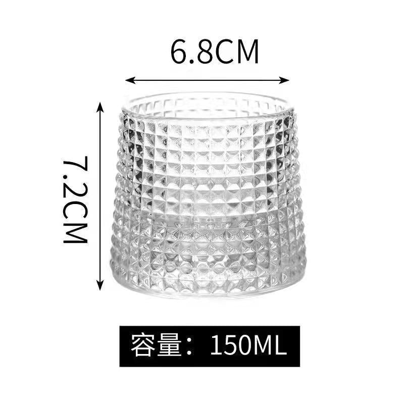 Ladies noble drinking cup made of clear glass Bowlift