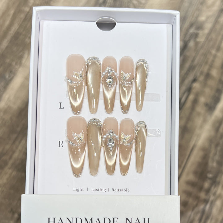 Artisan Press-On Nail Set Bowlift