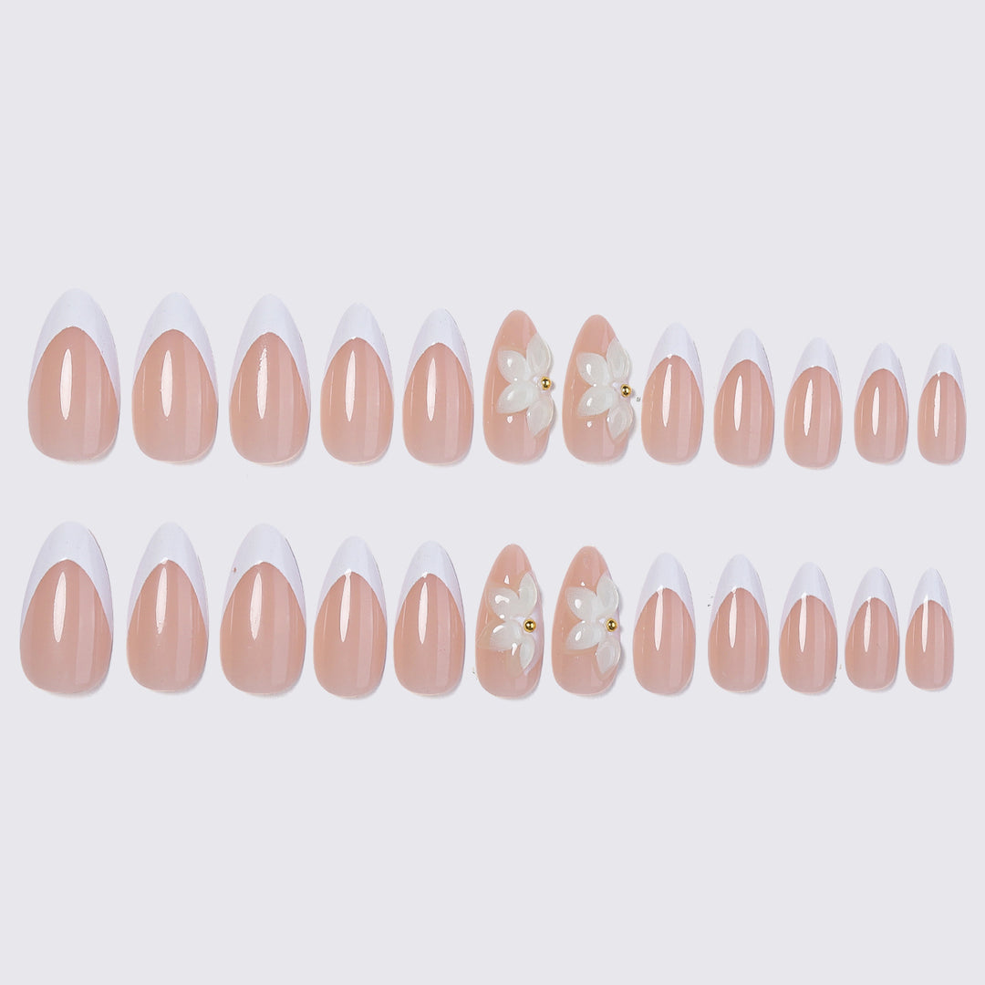 Floral Accent Press-On Nail Set Bowlift