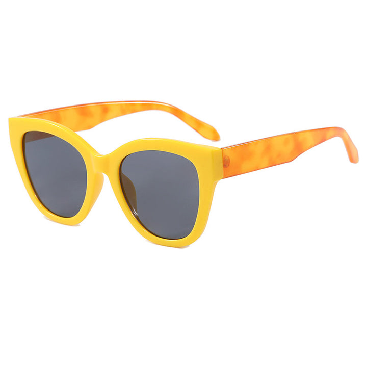 Women's extravagant sunglasses with fashionable design Bowlift