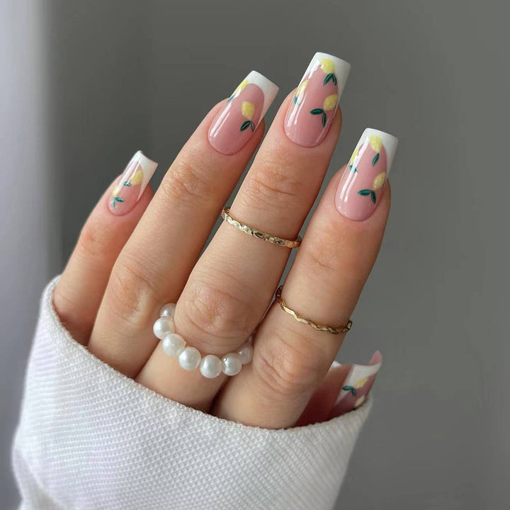 Creative art nails with floral motifs Bowlift