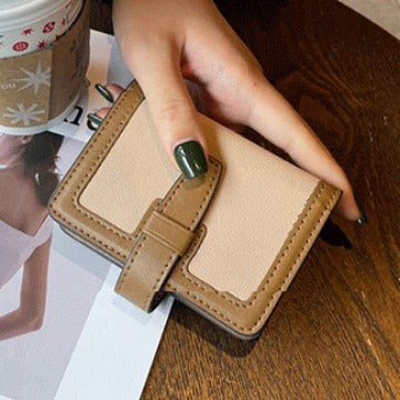 Stylish Leather Cardholder Bowlift
