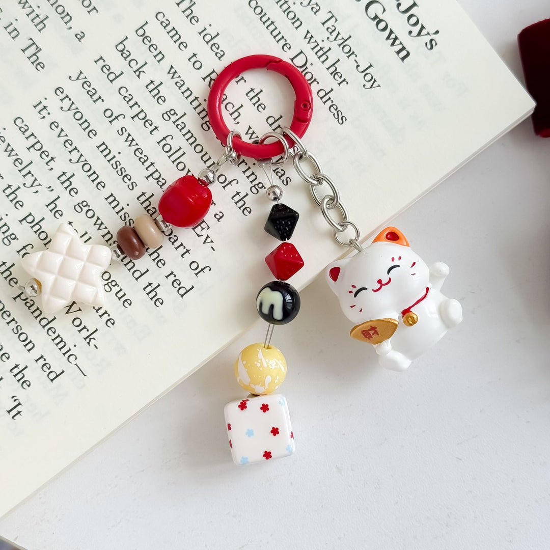 Keychain with Cute Cat Design Bowlift