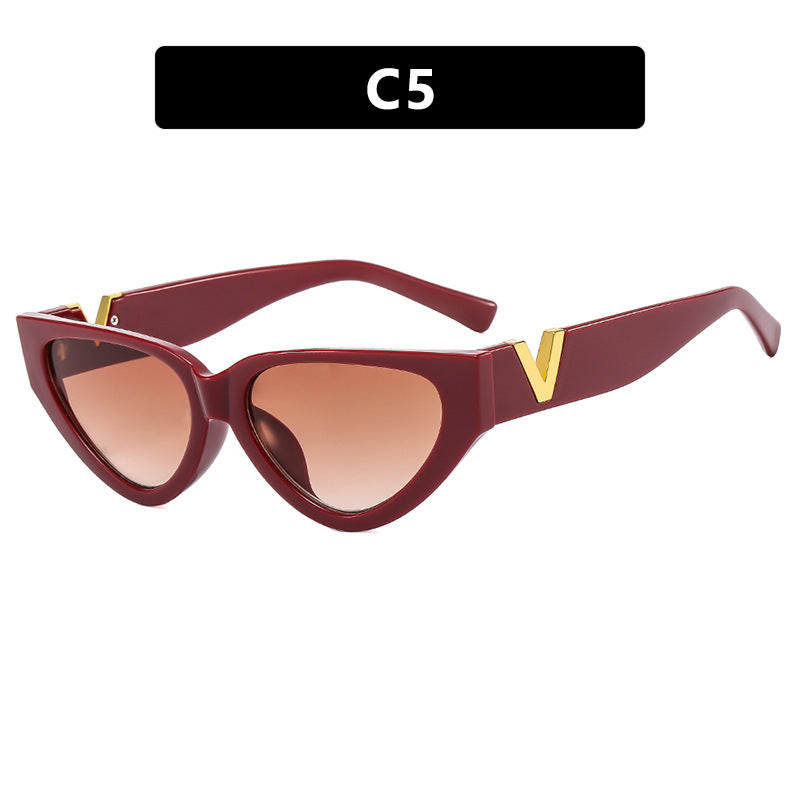 Women's Cat-Eye Sunglasses with modern stripe pattern and elegant accent Bowlift