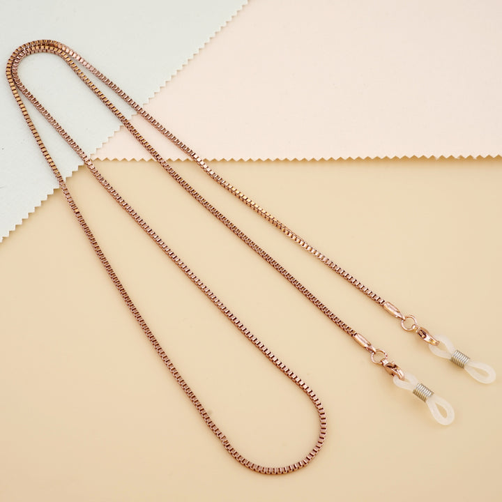 Sleek Metal Eyewear Chain Bowlift