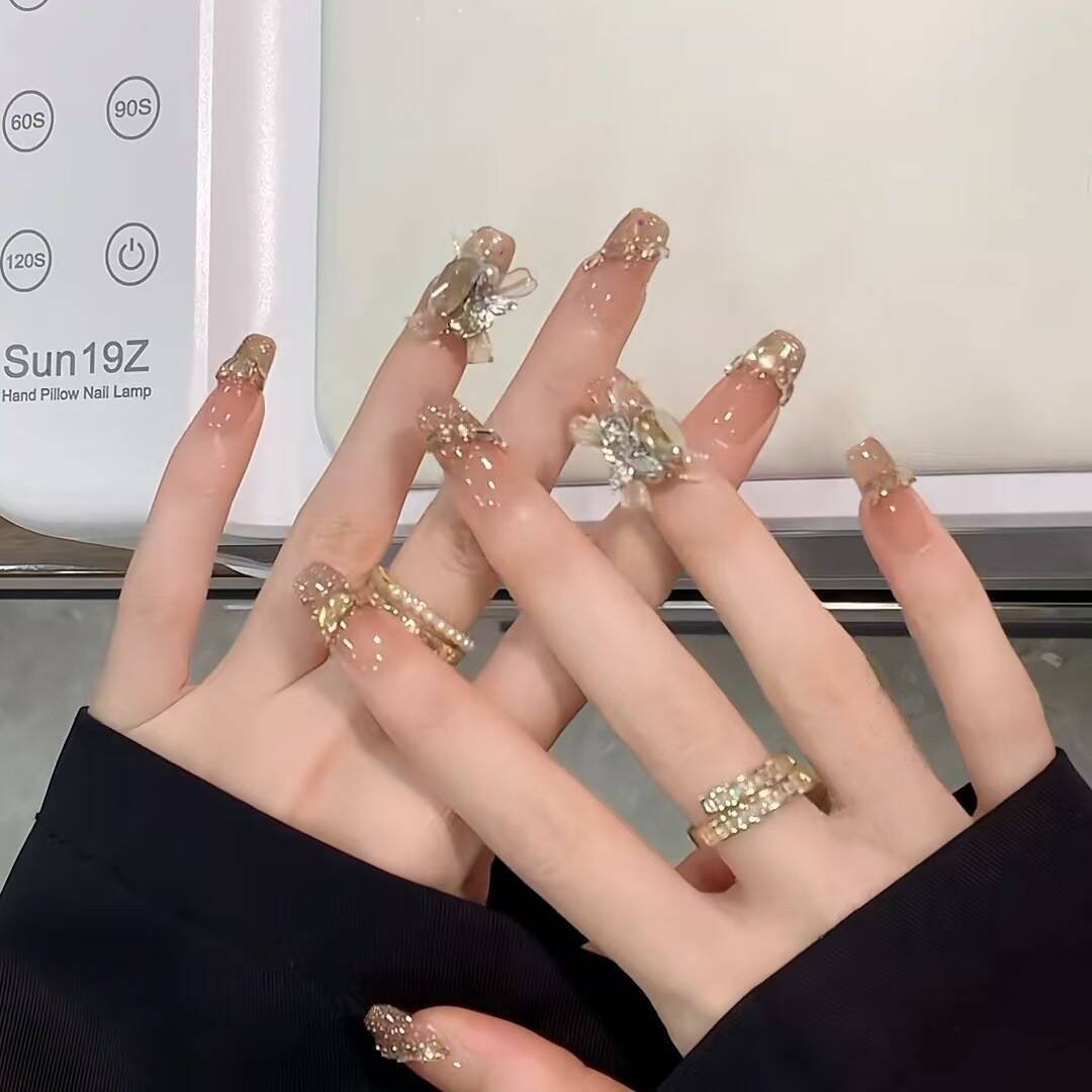 Decorative Press-On Nails Bowlift