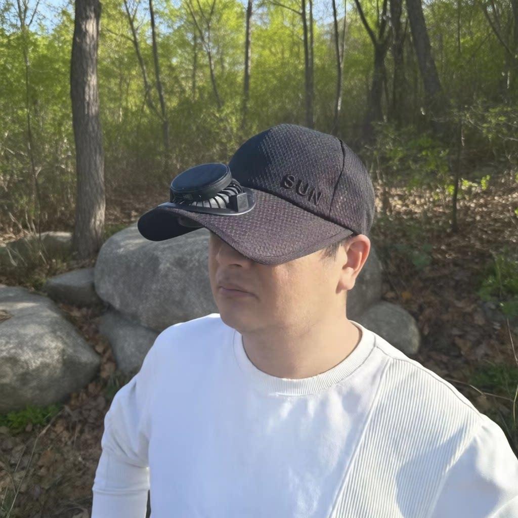 Sun Cap with removable solar fan, breathable mesh and adjustable umbrella Bowlift