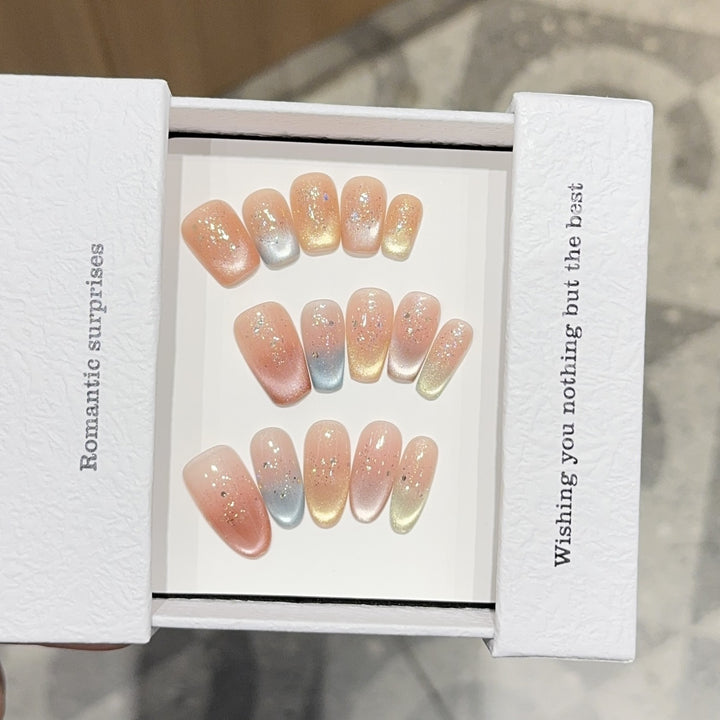 Elegant artificial nail tips with ombre effect Bowlift