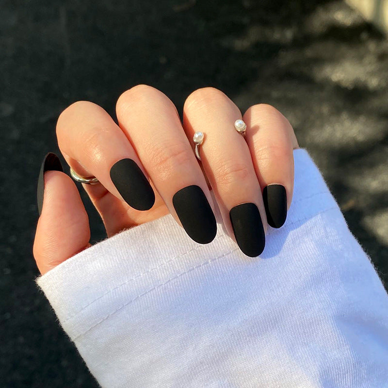 Artificial nail extensions in modern design Bowlift