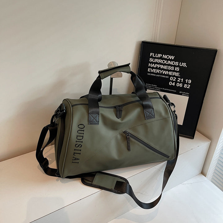 Versatile All-Weather Weekender Duffle Bag