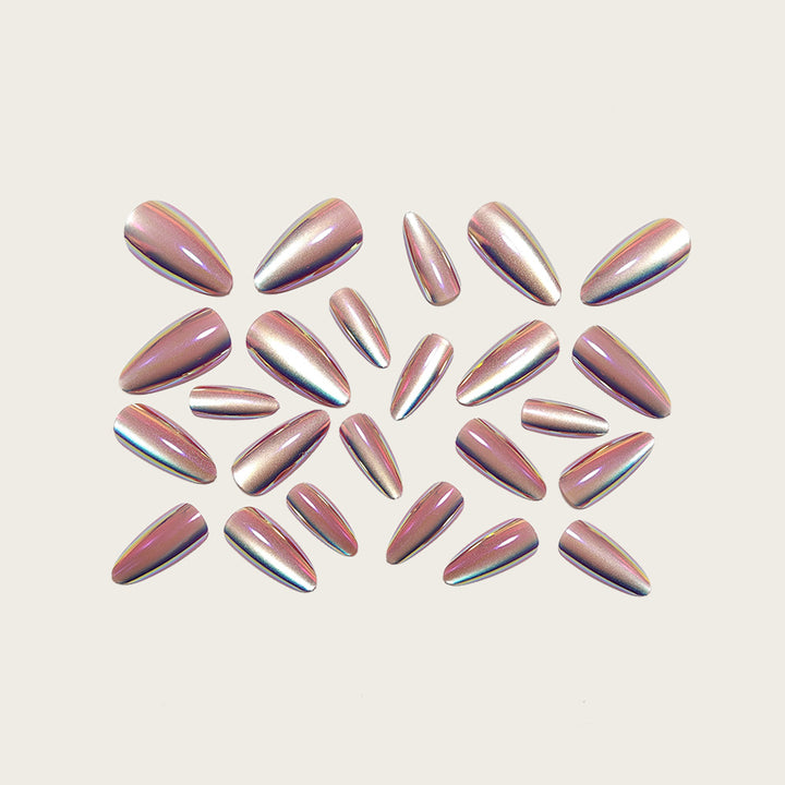 Artificial nails with holographic effect and elegant finish Bowlift