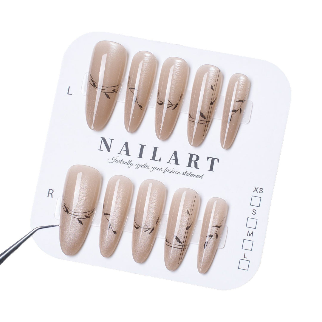 Stylish Floral Nail Set Bowlift