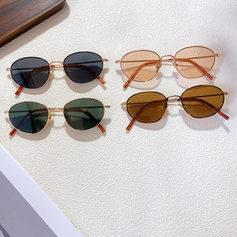 Fashionable Glasses in Elegant Design Bowlift