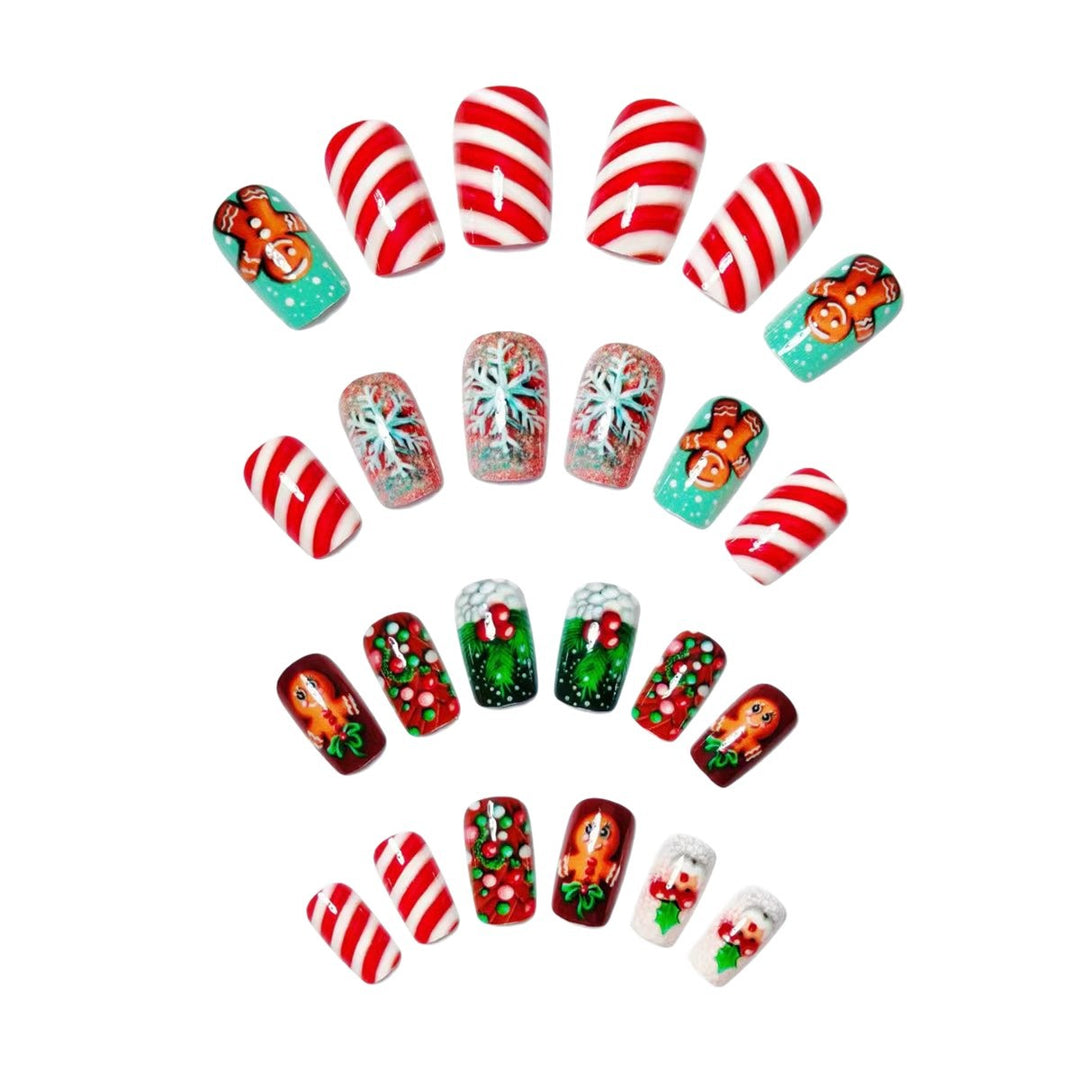 Artificial nails in gingerbread house design Bowlift