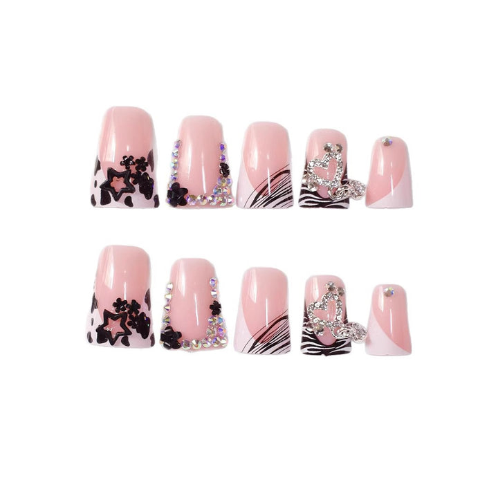Glamorous 3D Rhinestone Nail Art Extensions Bowlift