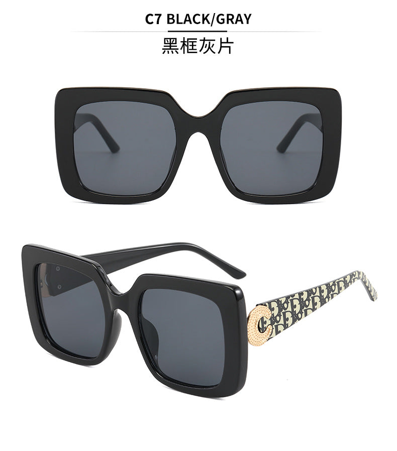 Women's fashionable sunglasses in modern square design Bowlift