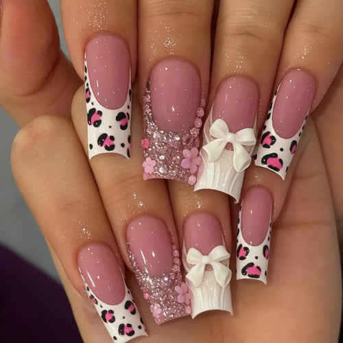 Decorative Press-On Nail Art Set with 3D Accents Bowlift