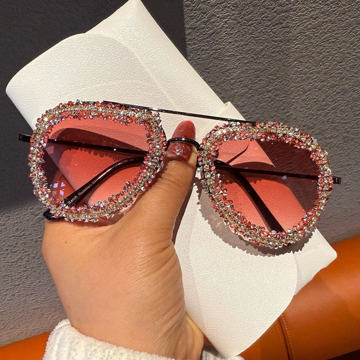 Women's sunglasses with extravagant rhinestone frame Bowlift