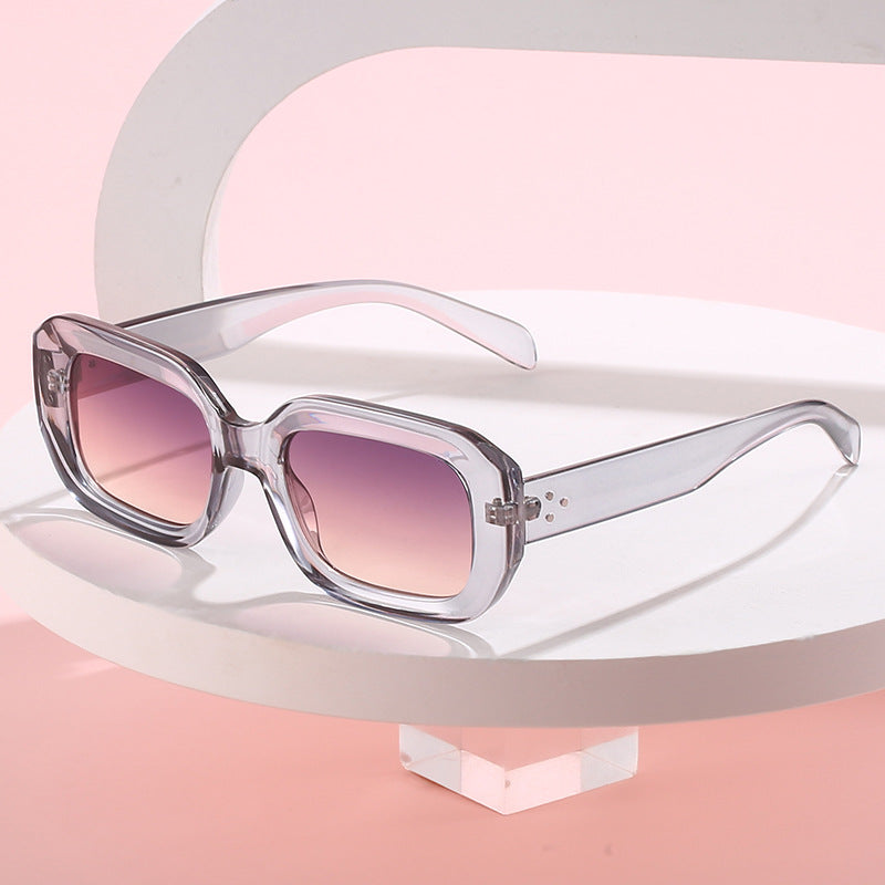 Ladies oversized square sunglasses with trendy design Bowlift