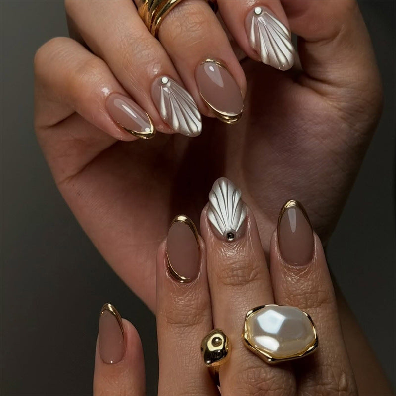 Elegant Press-On Nail Set with Decorative Metallic Tips Bowlift
