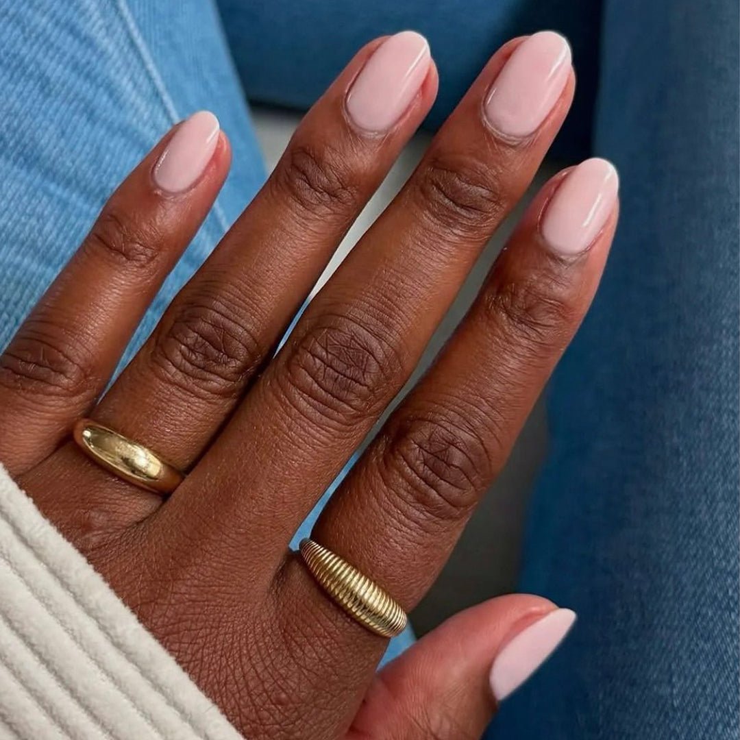 Artful Nail Art with Elegant Shine Bowlift