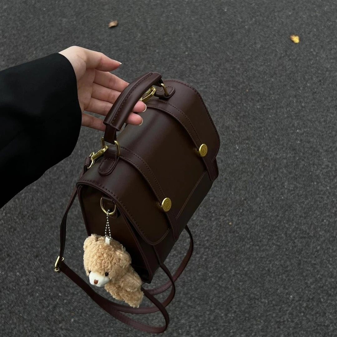 Fashionable Structured Handbag Bowlift