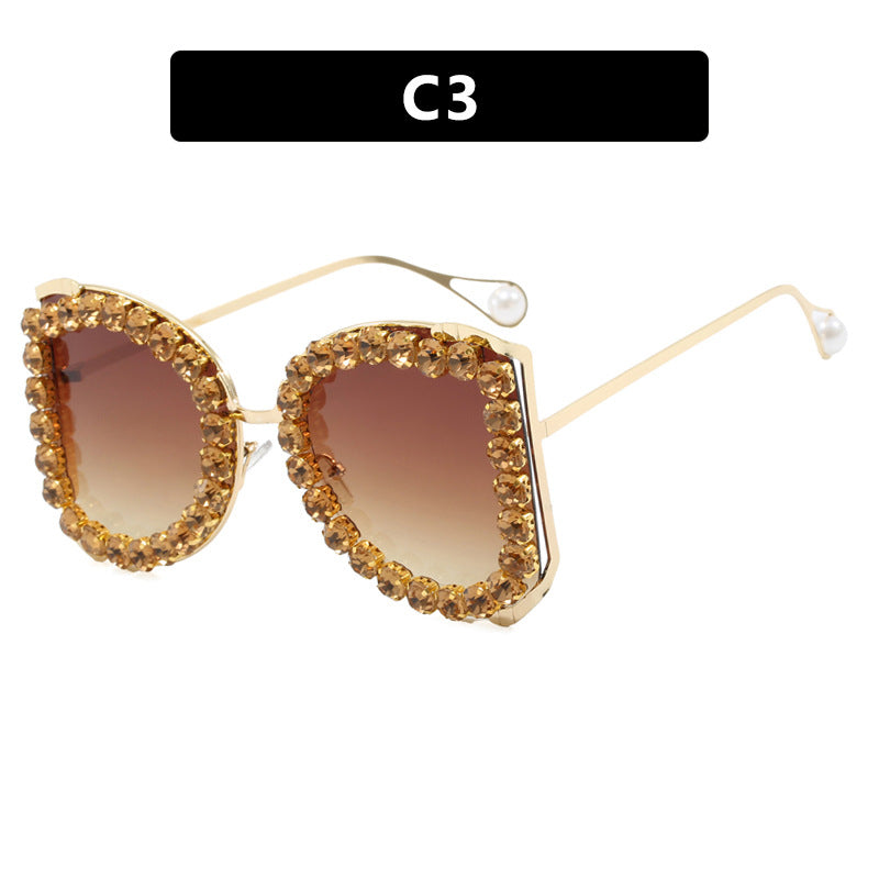 Women's extravagant cat-eye sunglasses with sparkling rhinestone frame Bowlift