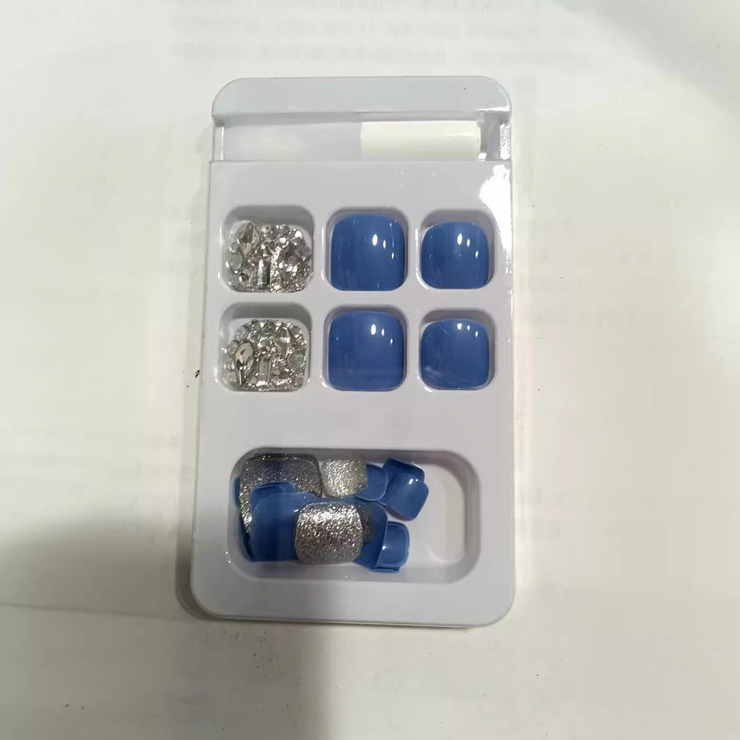 Decorative Press-On Nail Kit with Rhinestone Accents Bowlift