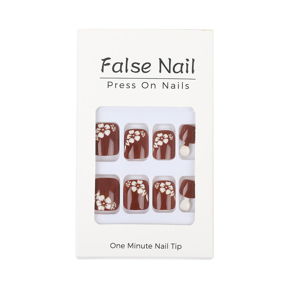 Artificial nails in elegant natural design Bowlift