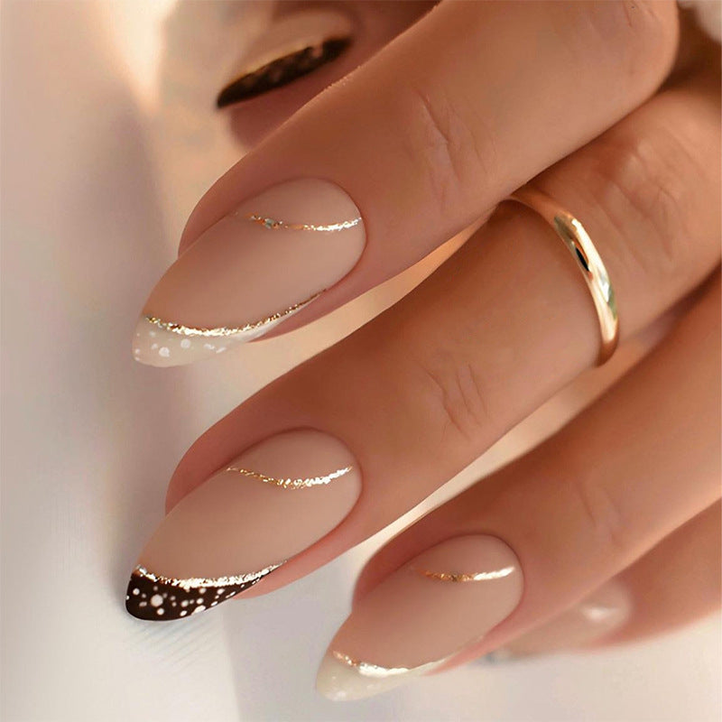 Stylish Stiletto Press-On Nail Art Set with Gold Accents Bowlift