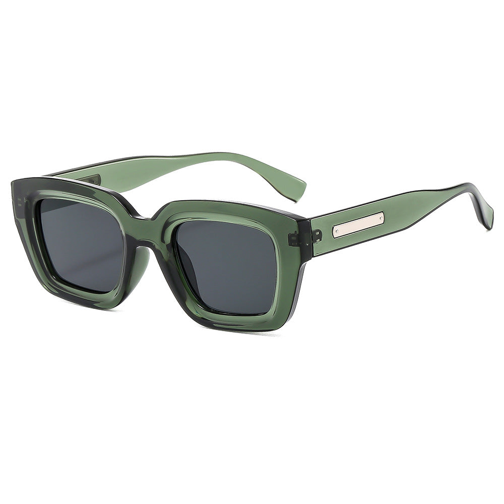 Ladies Fashion Sunglasses in Stylish Oversized Design Bowlift