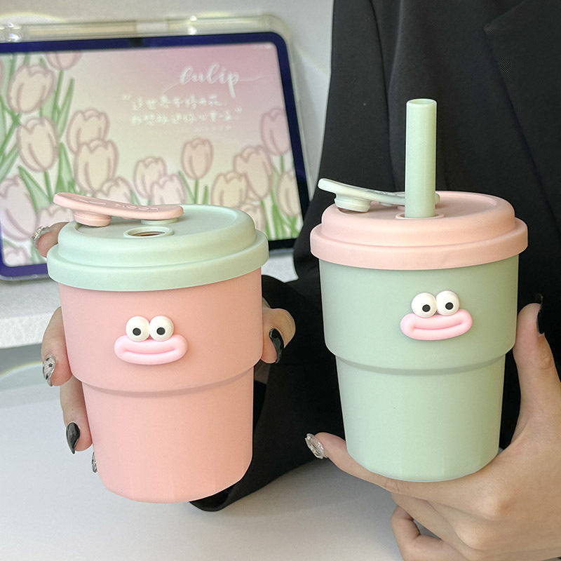 Ladies Practical Drinking Cups with Funny Face Bowlift