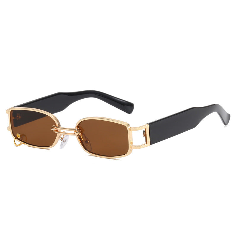 Ladies sunglasses in luxurious rectangular design with golden accents Bowlift