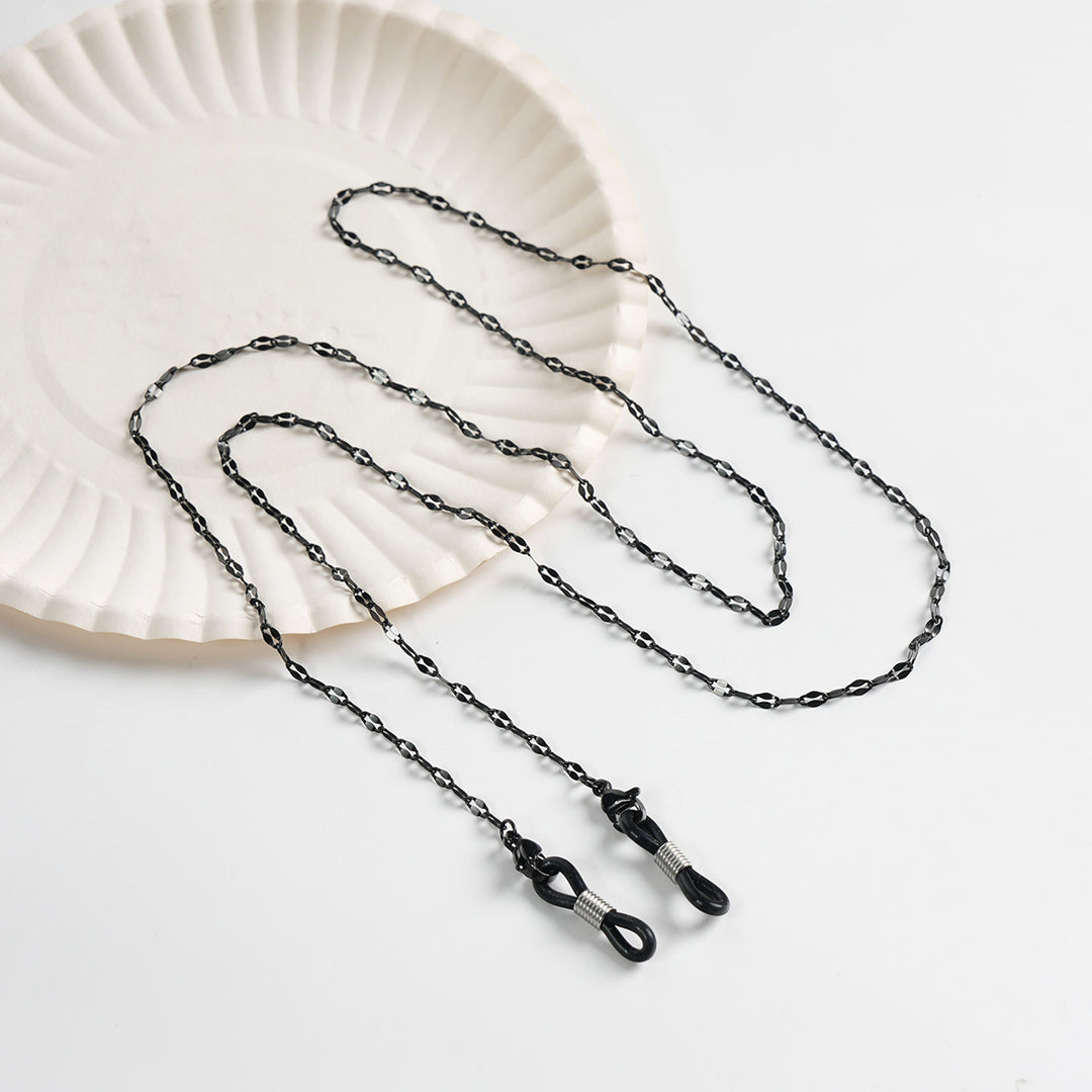 Chic Beaded Eyewear Holder Bowlift
