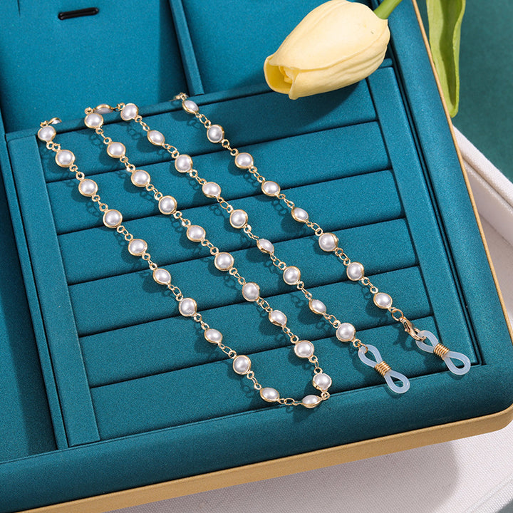 Elegant Pearl Chain Eyewear Chain Bowlift