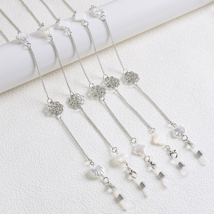 Elegant Floral Drop Earrings Bowlift