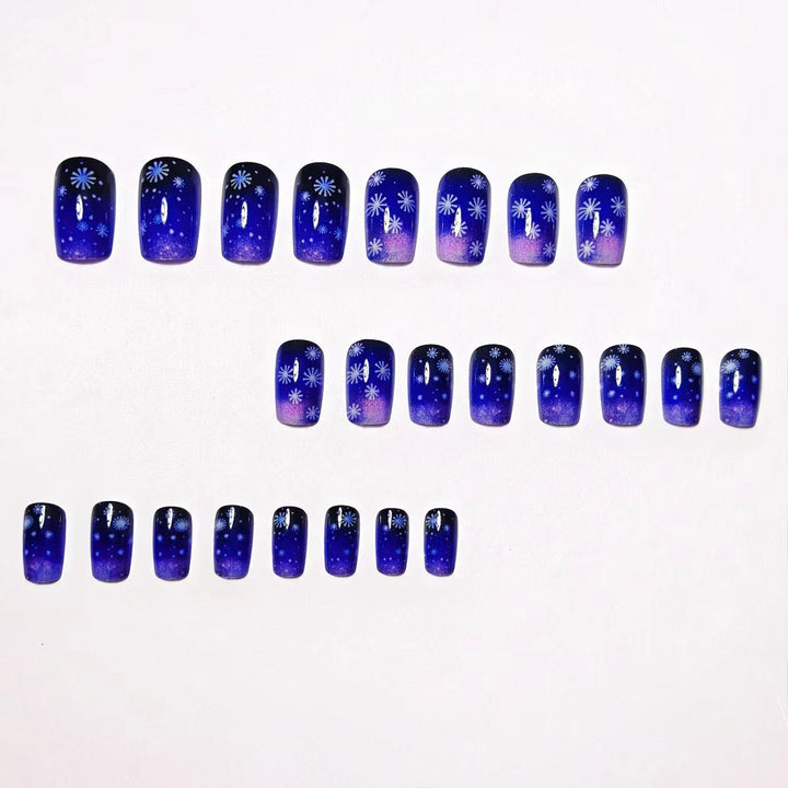Winter-Themed Gradient Ombre Nail Art Bowlift