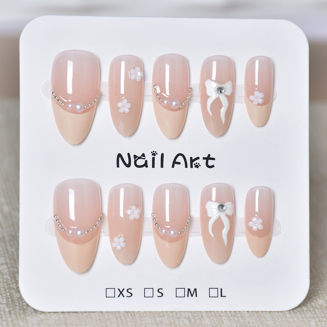 Elegant Floral Press-On Nail Art Bowlift