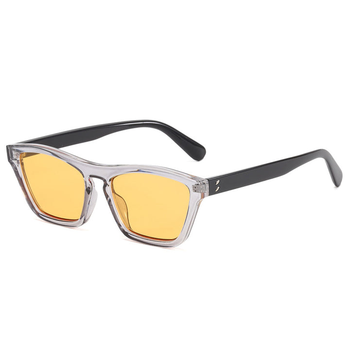 Ladies fashionable sunglasses in trendy geometric design Bowlift