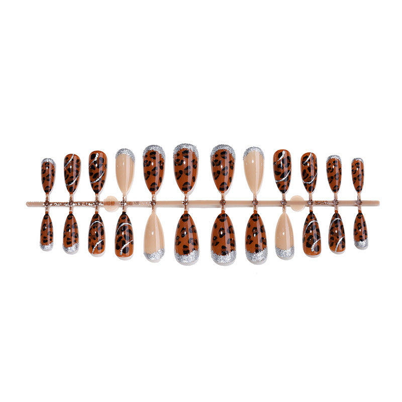 Creative nail art set with glitter and leopard pattern Bowlift