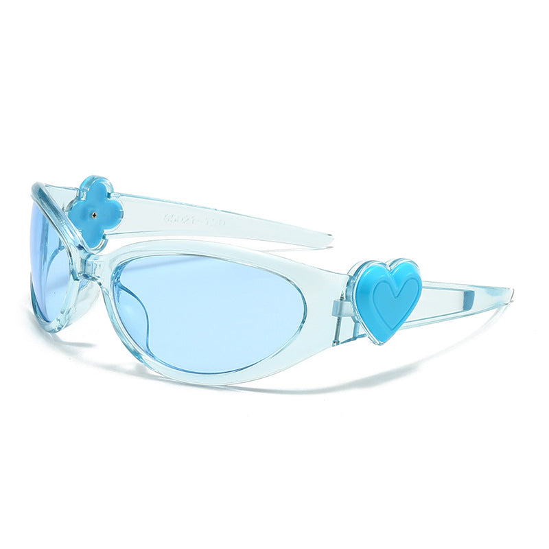 Ladies fashionable sunglasses in stylish heart design Bowlift