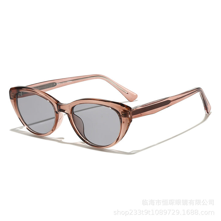 Women's Cat-Eye Sunglasses with high-quality, transparent frame and UV protection Bowlift